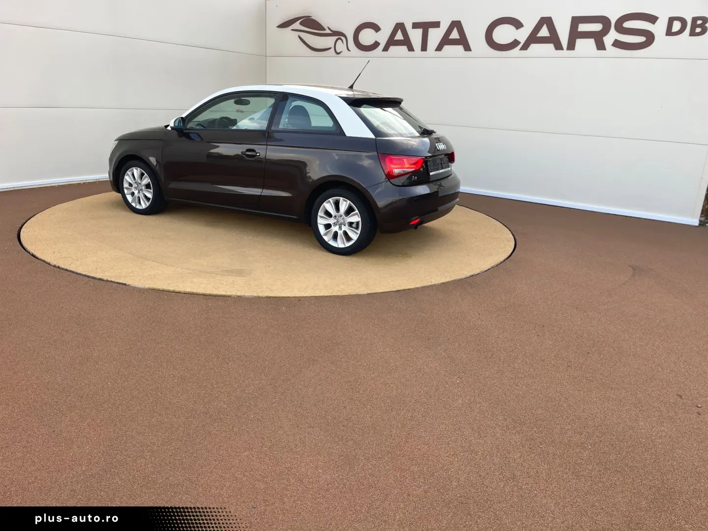 Audi A1 1.2TFSI  86CP  Euro5  BI-Xenon  Comenzi volan  PDC