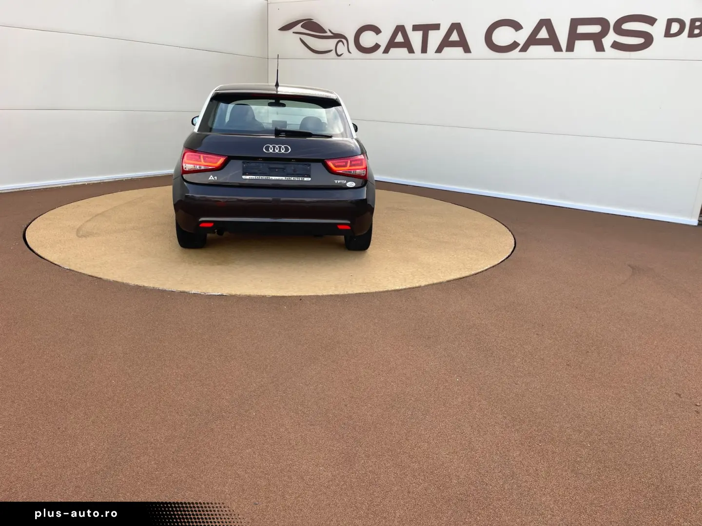 Audi A1 1.2TFSI  86CP  Euro5  BI-Xenon  Comenzi volan  PDC