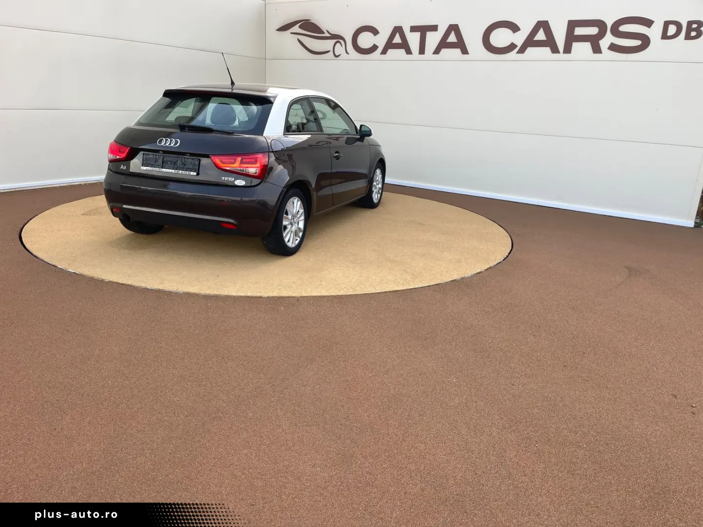 Audi A1 1.2TFSI  86CP  Euro5  BI-Xenon  Comenzi volan  PDC