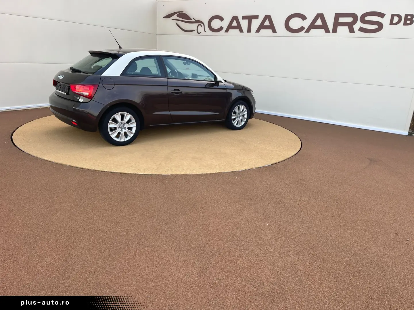 Audi A1 1.2TFSI  86CP  Euro5  BI-Xenon  Comenzi volan  PDC