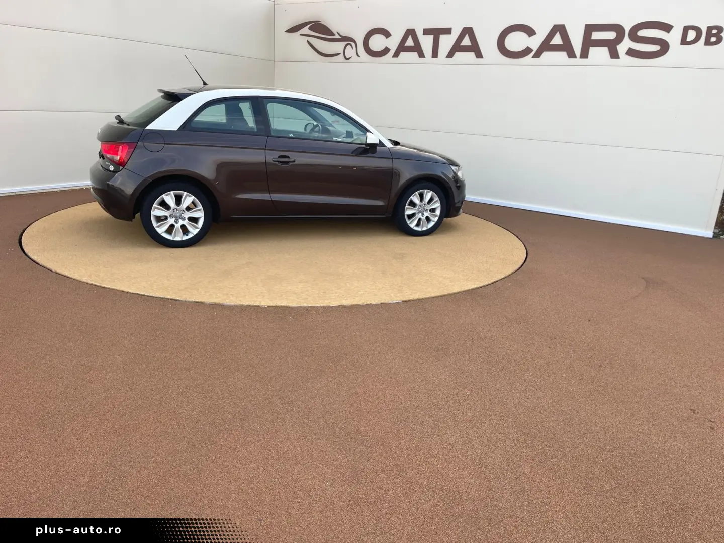 Audi A1 1.2TFSI  86CP  Euro5  BI-Xenon  Comenzi volan  PDC