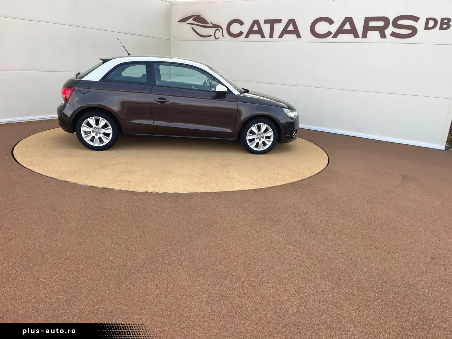 Audi A1 1.2TFSI  86CP  Euro5  BI-Xenon  Comenzi volan  PDC