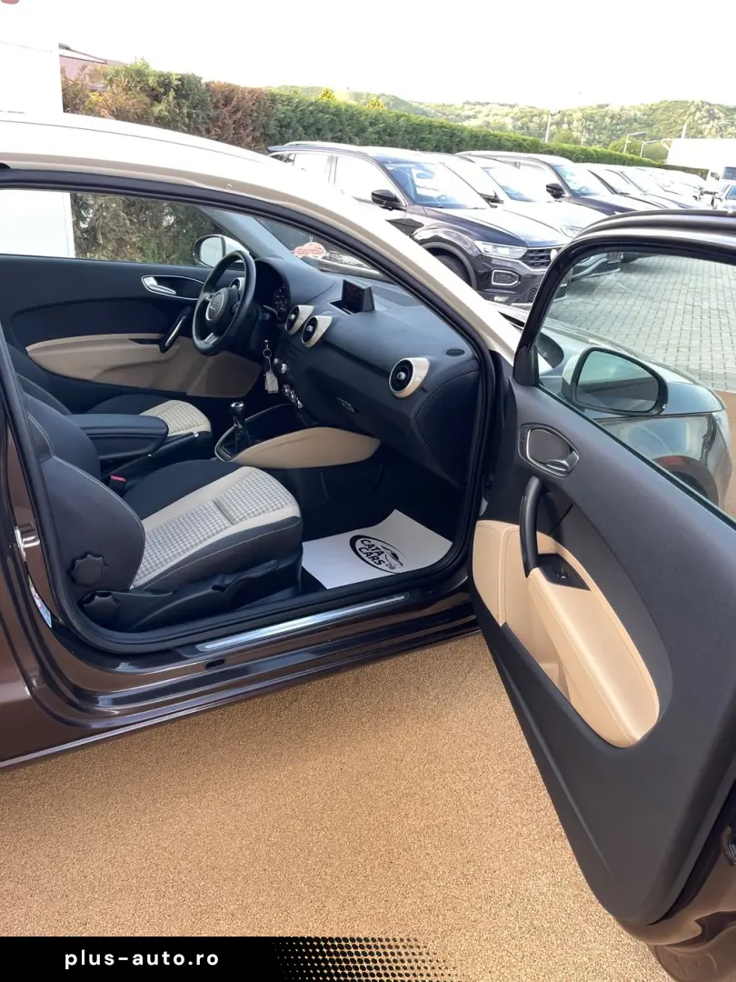 Audi A1 1.2TFSI  86CP  Euro5  BI-Xenon  Comenzi volan  PDC