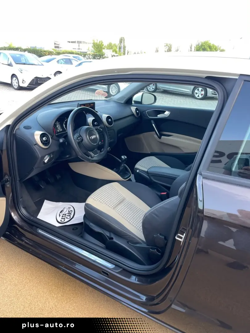 Audi A1 1.2TFSI  86CP  Euro5  BI-Xenon  Comenzi volan  PDC