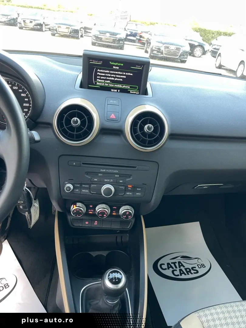 Audi A1 1.2TFSI  86CP  Euro5  BI-Xenon  Comenzi volan  PDC