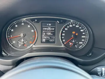 Audi A1 1.2TFSI  86CP  Euro5  BI-Xenon  Comenzi volan  PDC