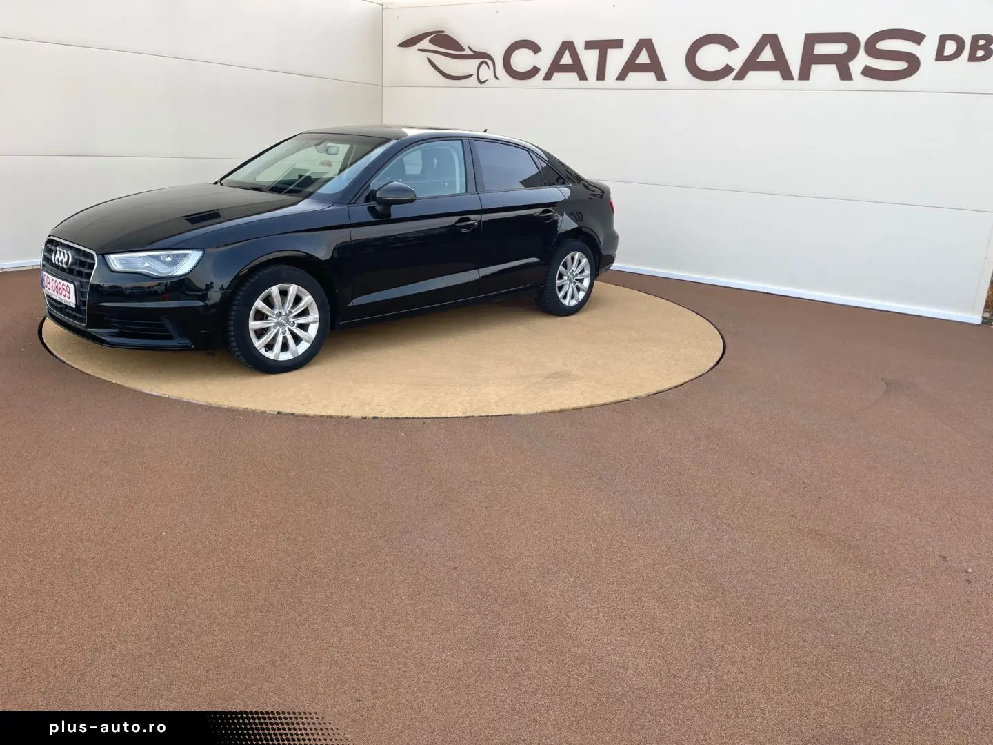 Audi A3  1.6TDI  110CP  S-Tronic  FULL LED  Navi  Distronic