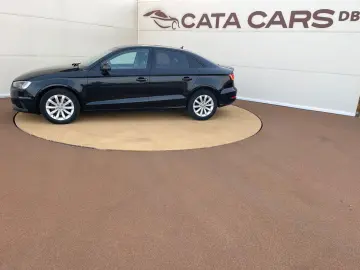 Audi A3  1.6TDI  110CP  S-Tronic  FULL LED  Navi  Distronic