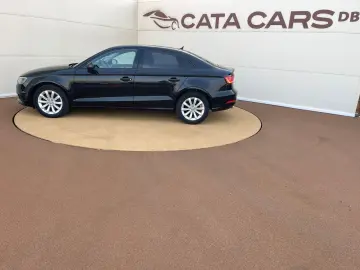 Audi A3  1.6TDI  110CP  S-Tronic  FULL LED  Navi  Distronic