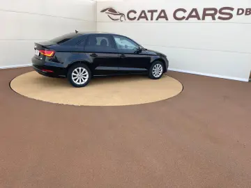 Audi A3  1.6TDI  110CP  S-Tronic  FULL LED  Navi  Distronic