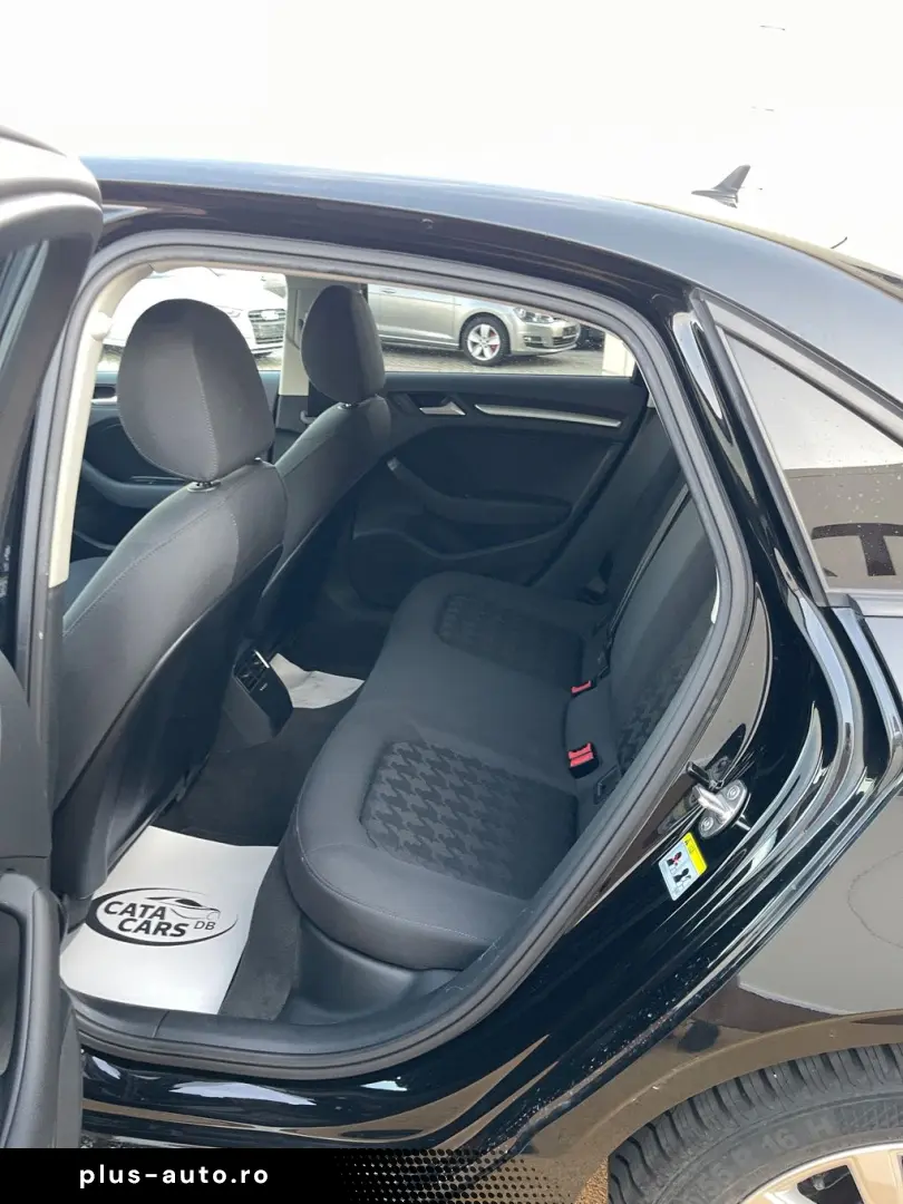 Audi A3  1.6TDI  110CP  S-Tronic  FULL LED  Navi  Distronic