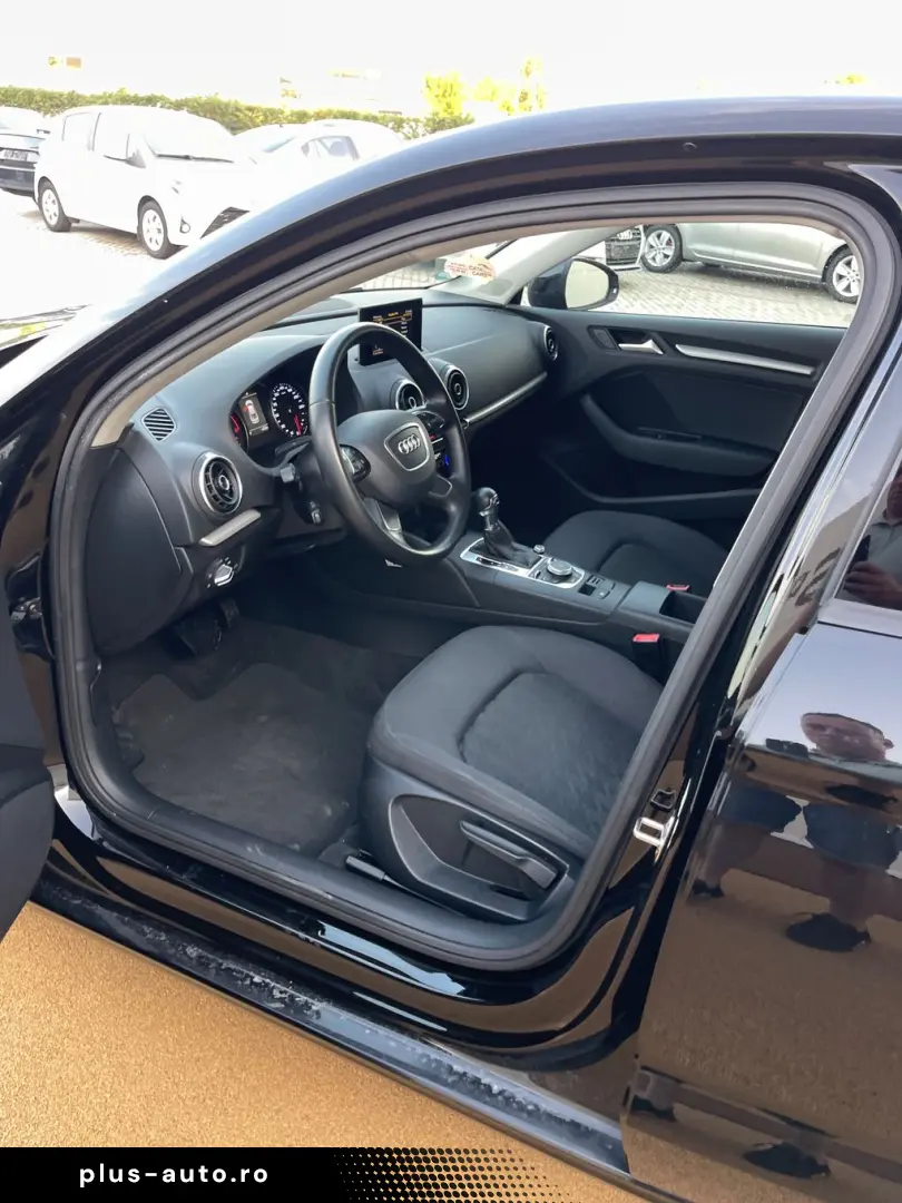 Audi A3  1.6TDI  110CP  S-Tronic  FULL LED  Navi  Distronic