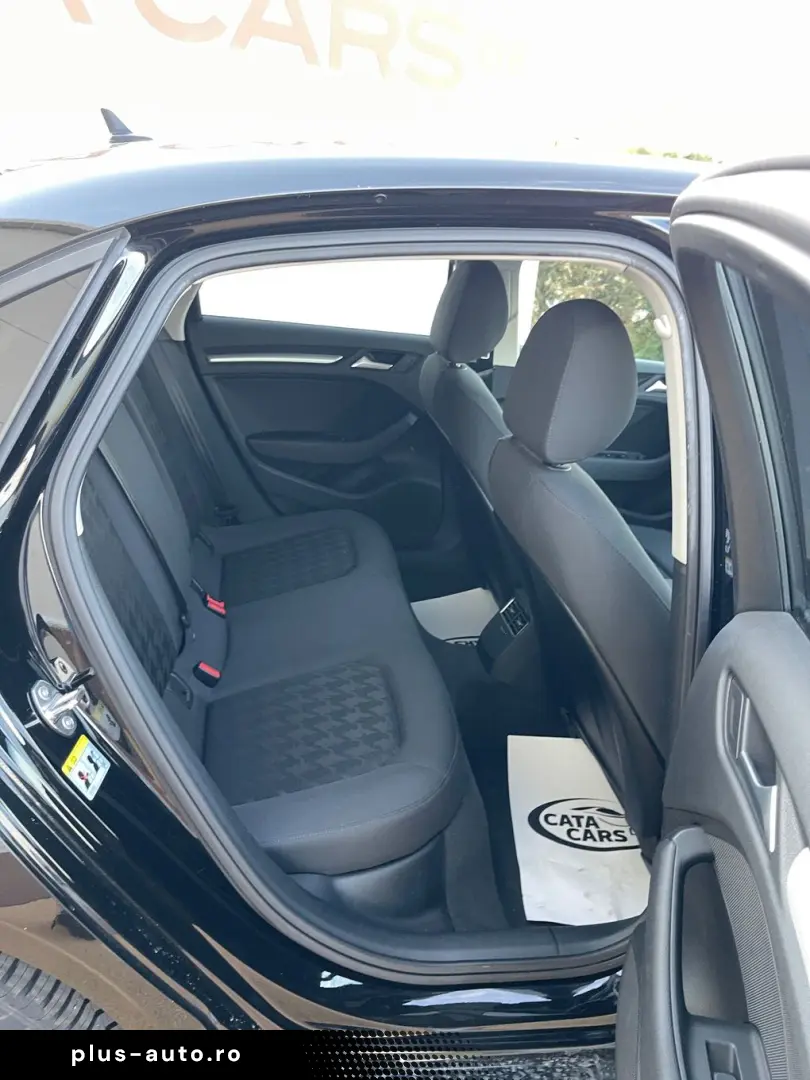 Audi A3  1.6TDI  110CP  S-Tronic  FULL LED  Navi  Distronic
