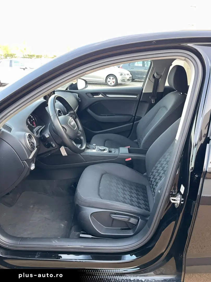 Audi A3  1.6TDI  110CP  S-Tronic  FULL LED  Navi  Distronic
