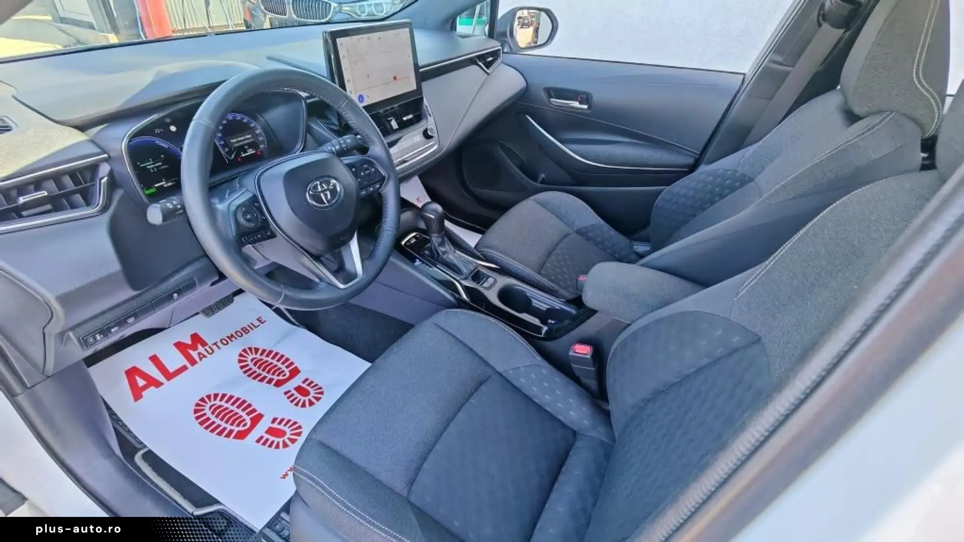 Toyota Corolla Hybrid 2024 Automat - Rate   Credit   Leasing