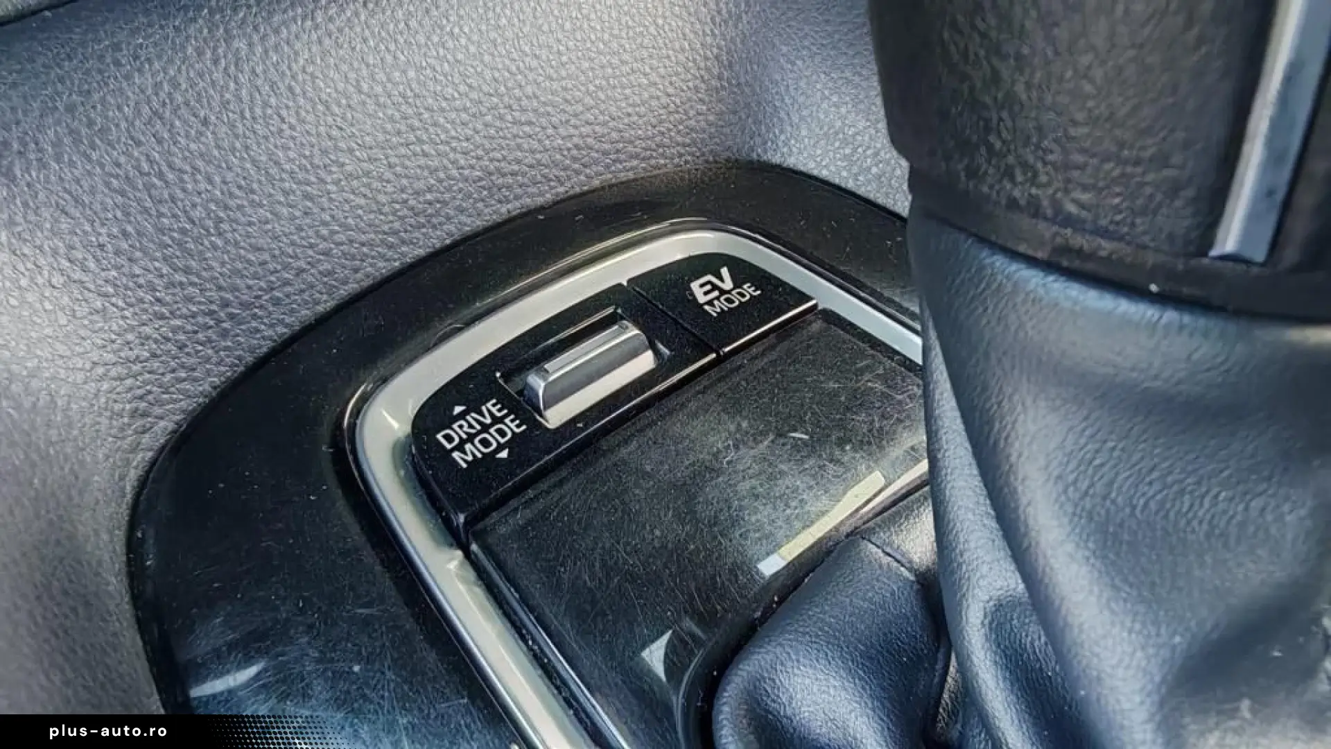 Toyota Corolla Hybrid 2024 Automat - Rate   Credit   Leasing