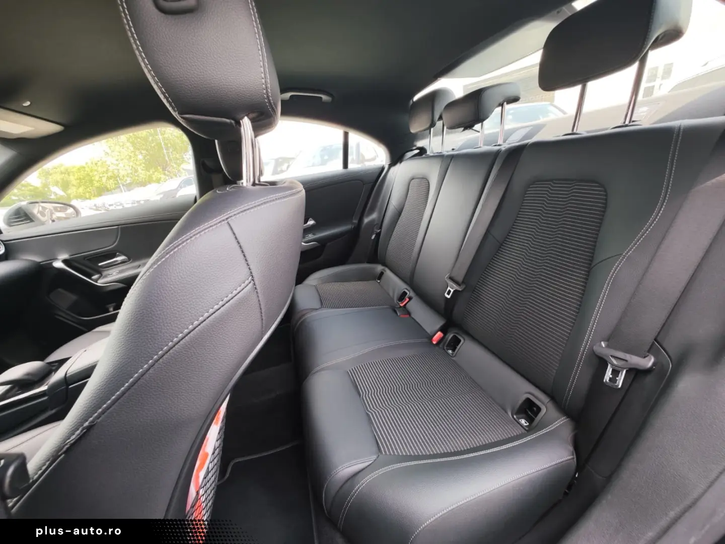 Mercedes-Benz Cla-180