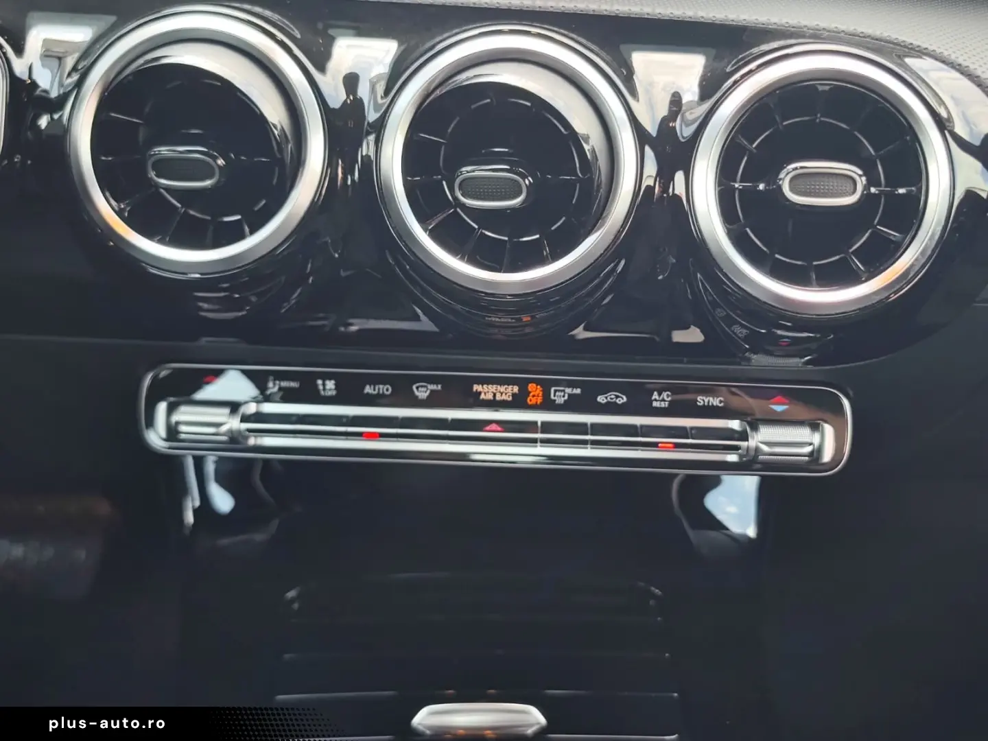 Mercedes-Benz Cla-180