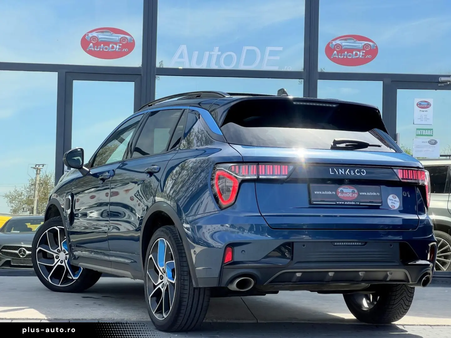 Lynk-Co 01