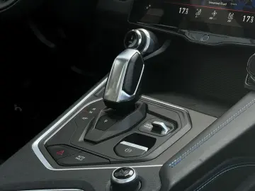 Lynk-Co 01