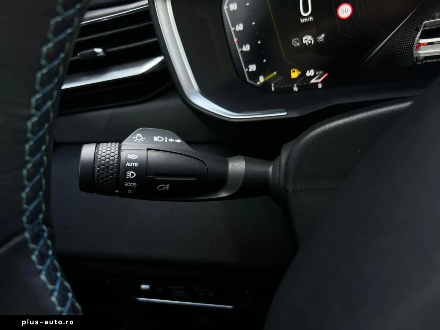 Lynk-Co 01
