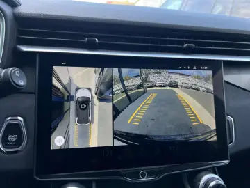 Lynk-Co 01