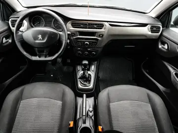Peugeot 301