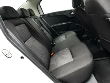 Peugeot 301