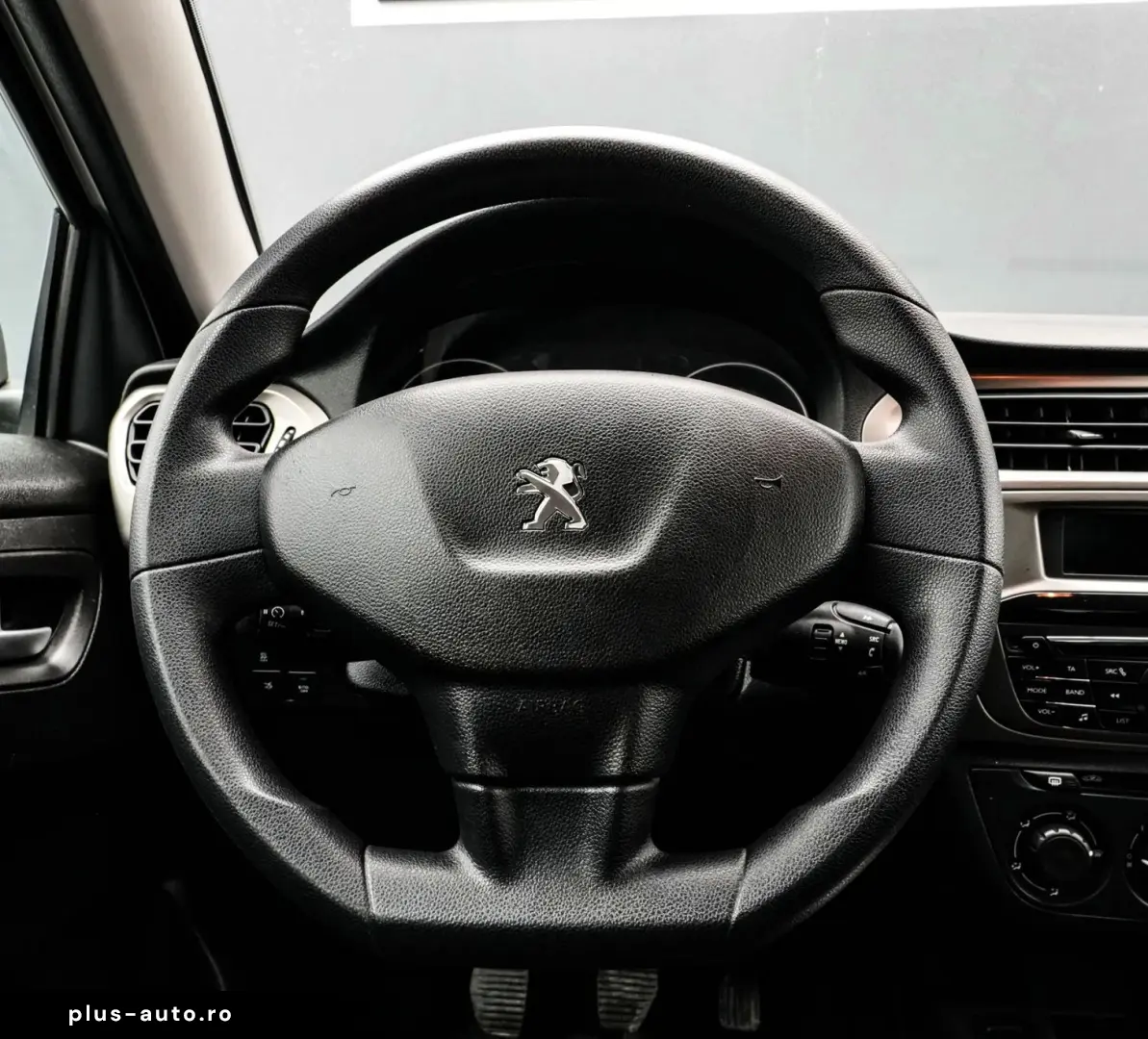 Peugeot 301
