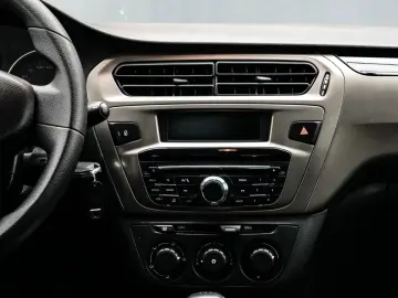 Peugeot 301