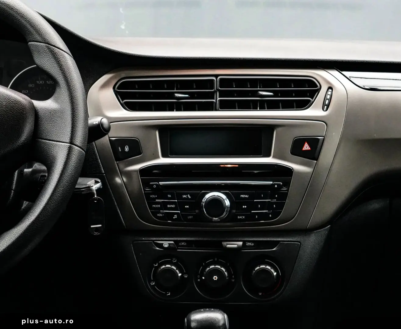 Peugeot 301