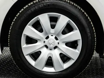 Peugeot 301