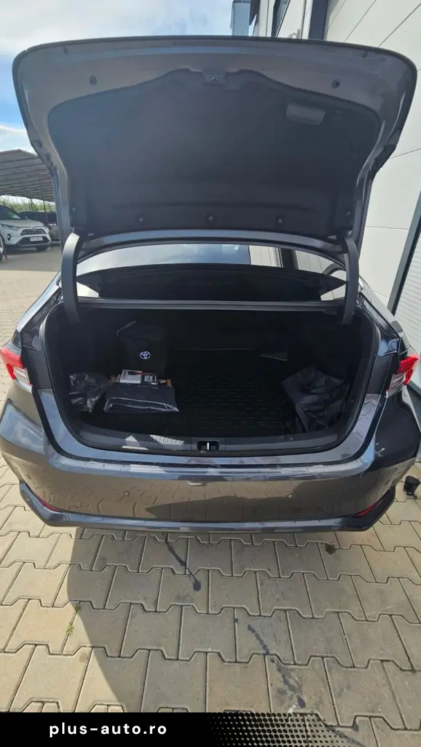 Toyota Corolla 1.8 HYB Dynamic