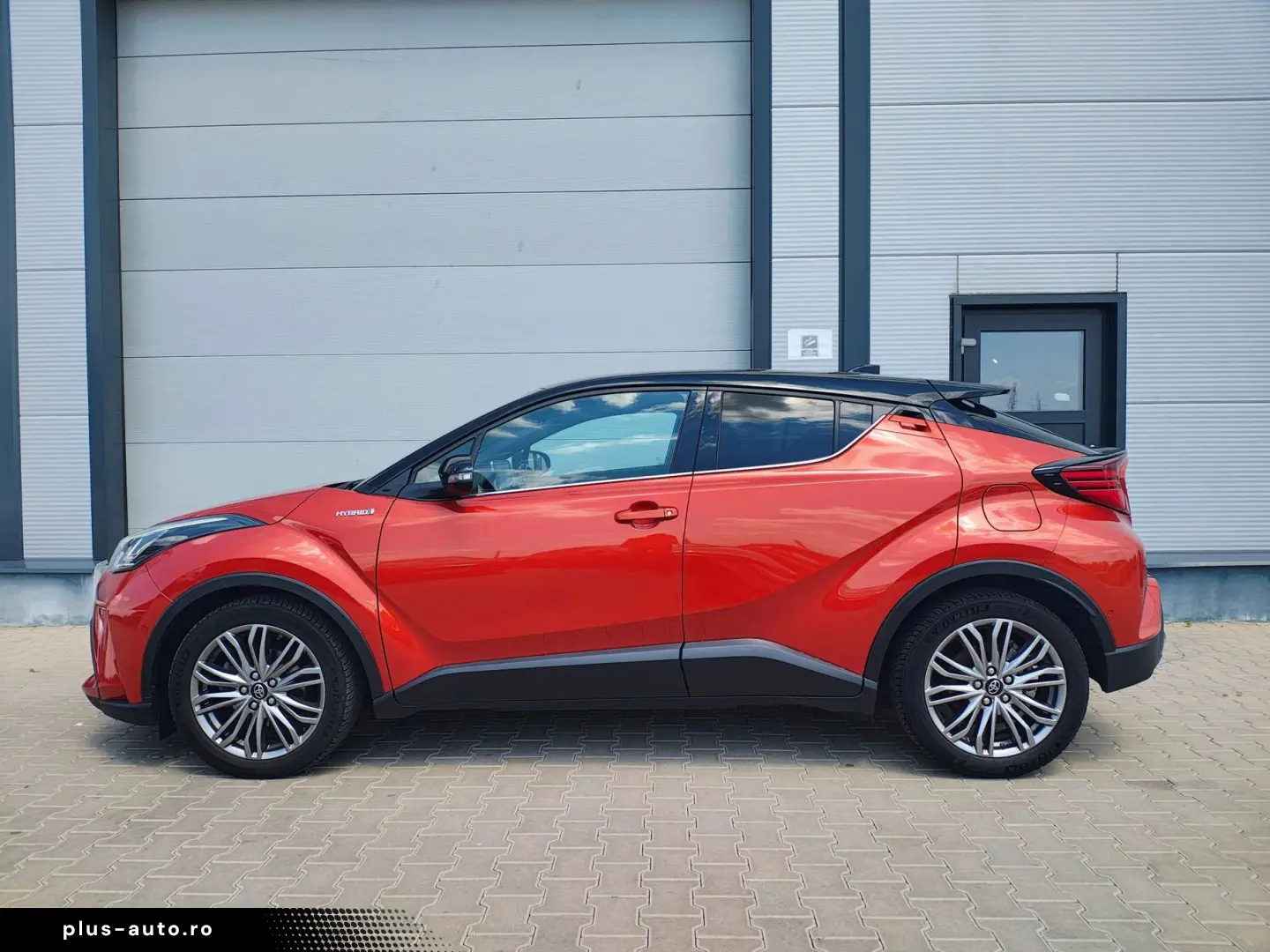 Toyota C-HR 2.0 Hybrid Classy Bi-Tone