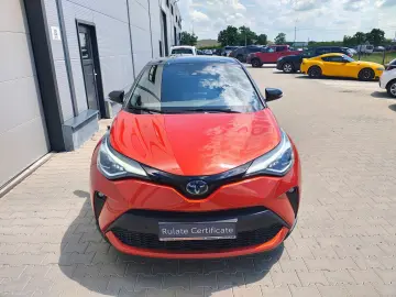 Toyota C-HR 2.0 Hybrid Classy Bi-Tone