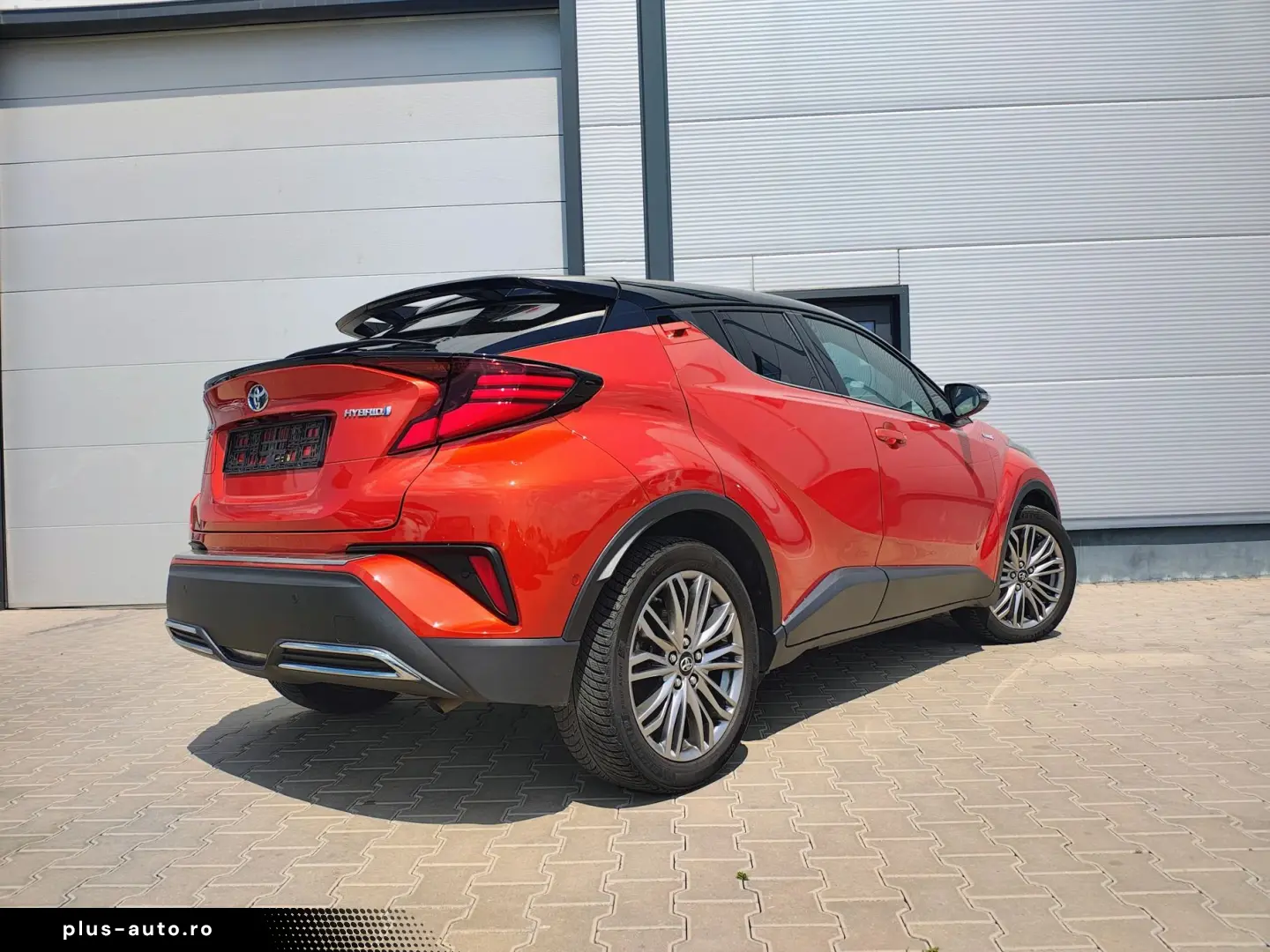 Toyota C-HR 2.0 Hybrid Classy Bi-Tone