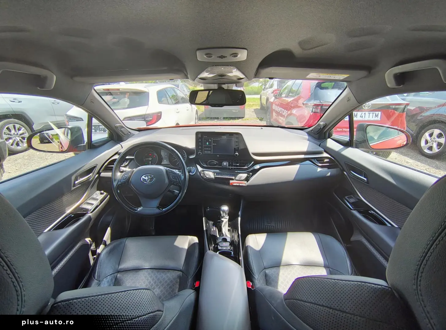 Toyota C-HR 2.0 Hybrid Classy Bi-Tone