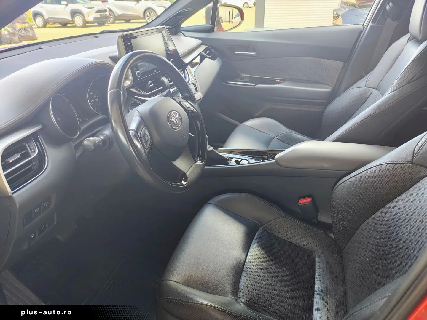 Toyota C-HR 2.0 Hybrid Classy Bi-Tone