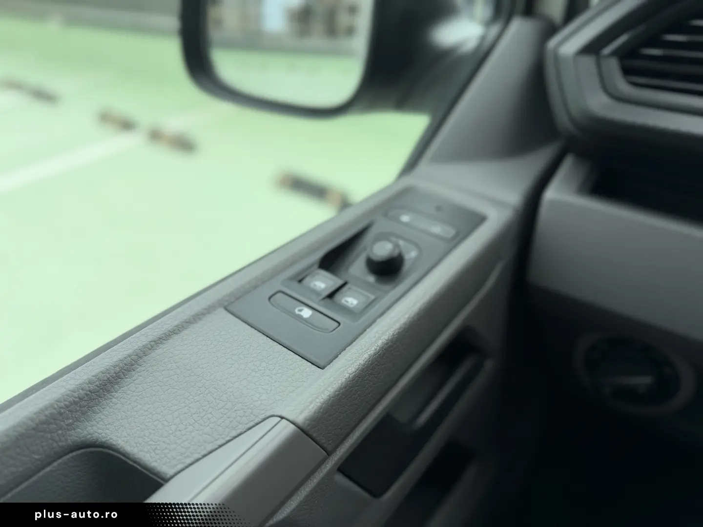 VW Transporter T6.1 2021   Istoric service   Leasing