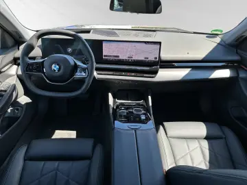 BMW 520i Head-Up Standhzg. LCProf. PA
