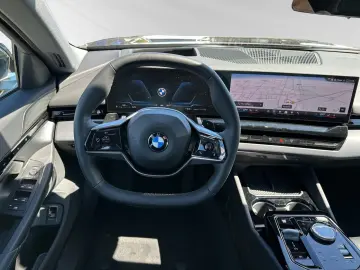 BMW 520i Head-Up Standhzg. LCProf. PA