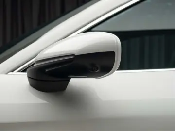PORSCHE TAYCAN 4 S