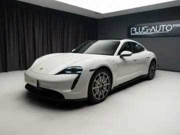 PORSCHE TAYCAN 4 S