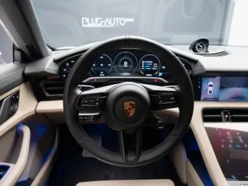 PORSCHE TAYCAN 4 S