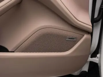 PORSCHE TAYCAN 4 S