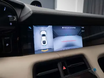 PORSCHE TAYCAN 4 S