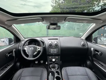 Nissan Qashqai 2   7 Locuri