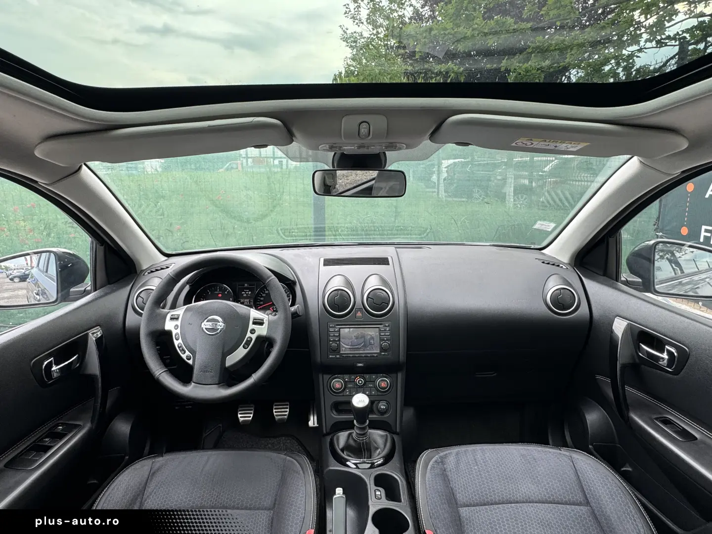 Nissan Qashqai 2   7 Locuri