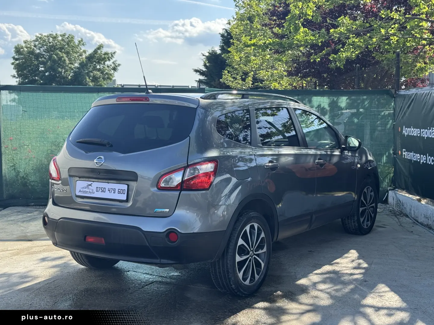 Nissan Qashqai 2   7 Locuri