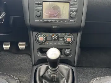 Nissan Qashqai 2   7 Locuri